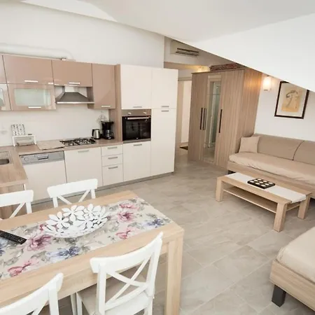 Apartman House