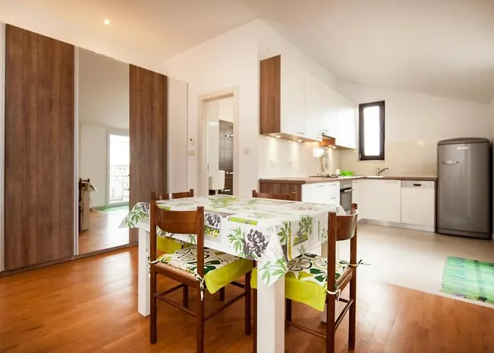 House Apartman