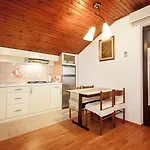 Lägenhet House