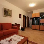 Lägenhet House *