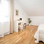 Lägenhet House