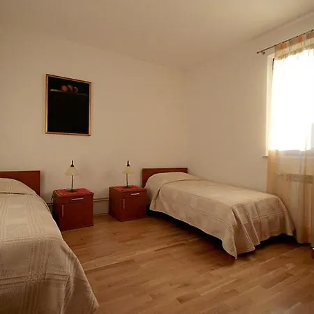 House דירה רוביני